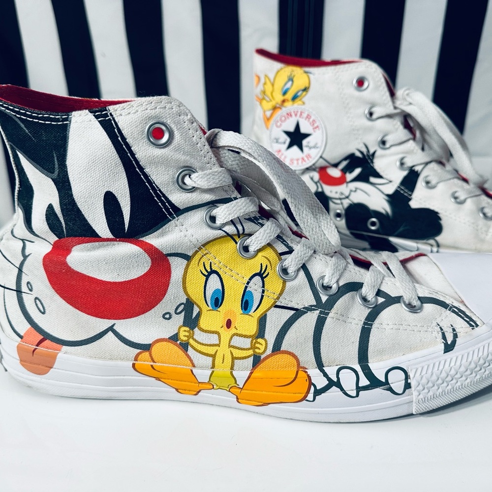 Converse x Looney Tunes Chuck Taylor Hi Sylvester & Tweety 158886C